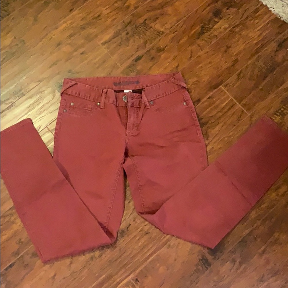 Maurice’s Size medium maroon jeggings